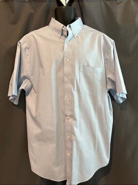 Roundtree & Yorke Pale Blue Short-Sleeve Button-Down Shirt